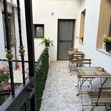 Del Carmine 23 Hotel Bari Bagian luar foto