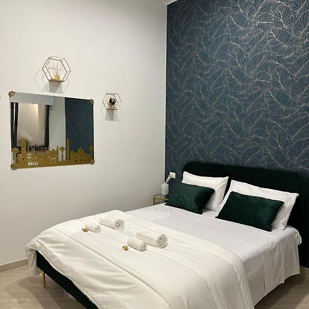 Del Carmine 23 Hotel Bari Bagian luar foto