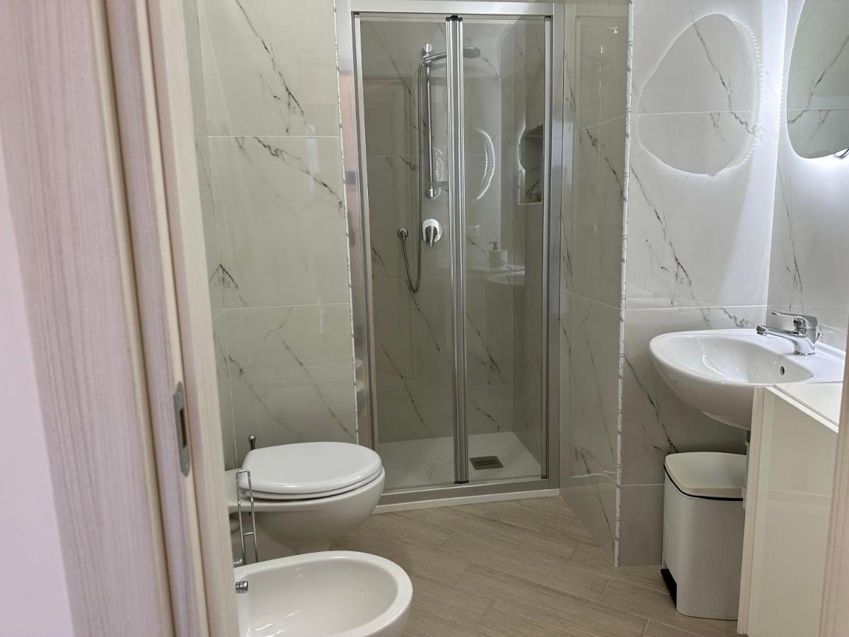 Del Carmine 23 Hotel Bari Bagian luar foto