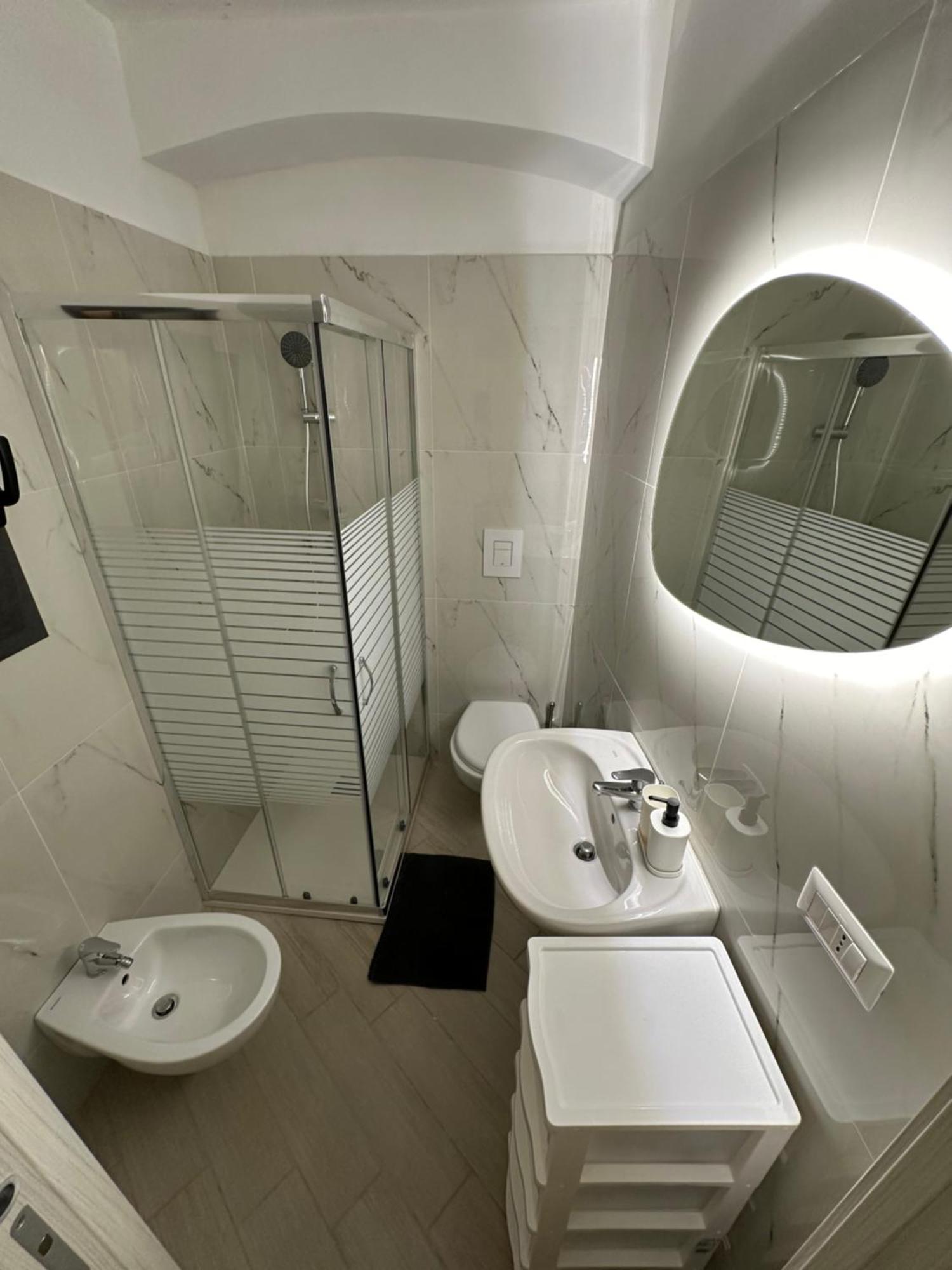 Del Carmine 23 Hotel Bari Bagian luar foto