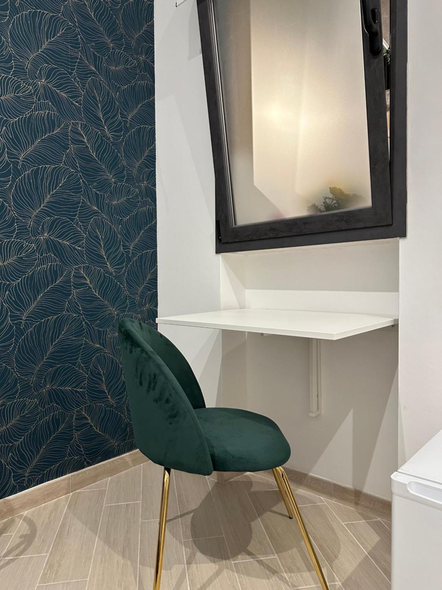 Del Carmine 23 Hotel Bari Bagian luar foto