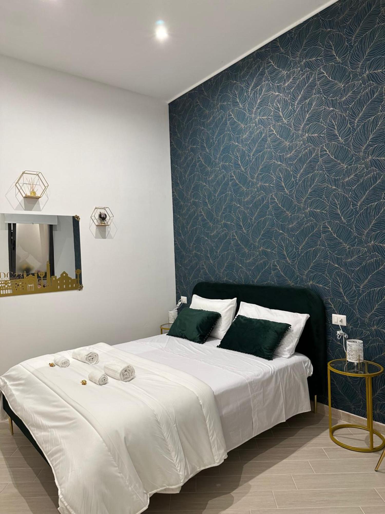 Del Carmine 23 Hotel Bari Bagian luar foto