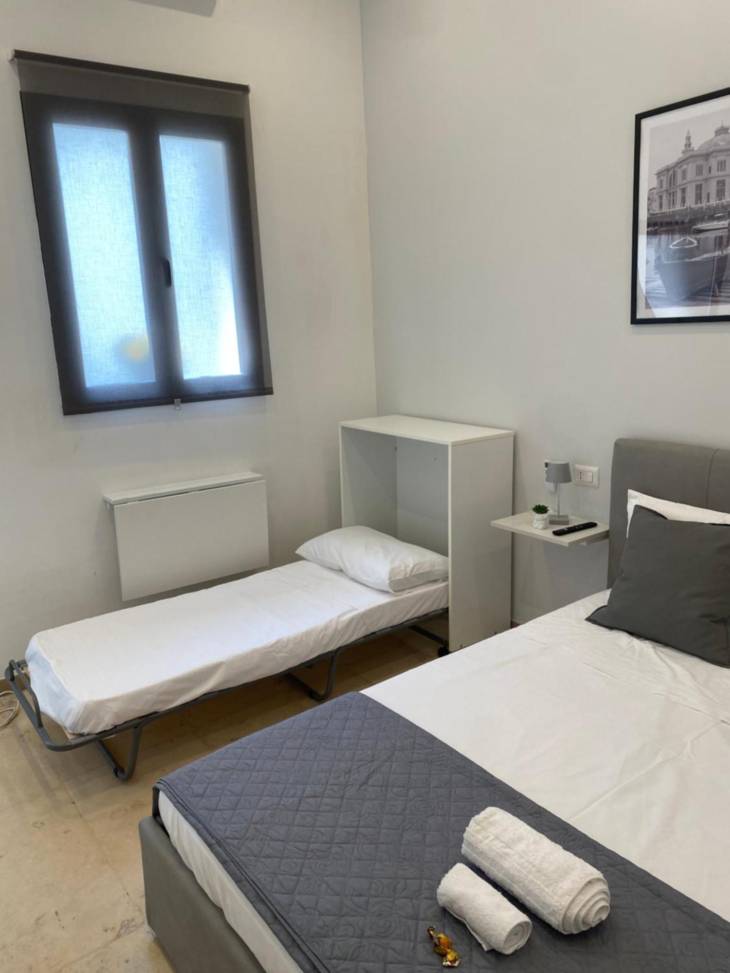 Del Carmine 23 Hotel Bari Bagian luar foto